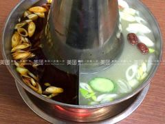 -思阁炭香火锅(学伟鑫城总店)