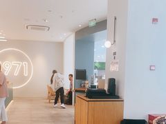 -星巴克臻选(上海淮海百盛购物中心店)