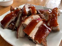 -黄记四更烤乳猪店