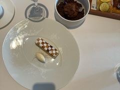 -AZUR聚(香格里拉饭店)