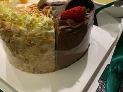 -山与蓝·轻糖鲜果蛋糕(勒泰店)