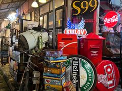 -席娜卡琳火车铁道夜市