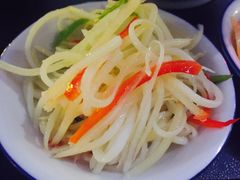 -陇兴楼兰州拉面(西安咸阳国际机场店)