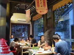 大堂-东门口涮肉·砂锅·烤串(老门东店)