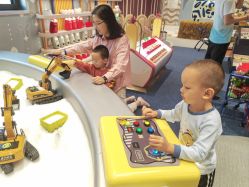 -奈尔宝家庭中心·亲子早教·派对餐厅(北京东坝万达店)