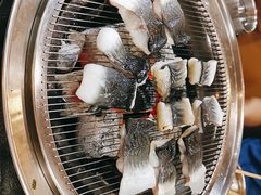 -围炉肉舍•炭烤活鳗•丹东海鲜烤肉(步行街店)