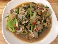 -J Daeng Seafood