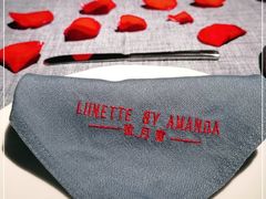 -弦月窗LUNETTE BY AMANDA(复兴路店)