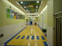 -LILY英语思维馆(玉泉路店)