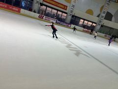 -冠军冰场CHAMPION RINK(百联又一城店)