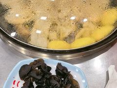 -屯老二农家铁锅炖·行业领军者(梅江店)