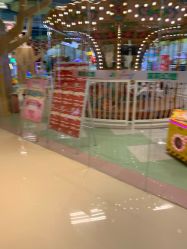 -莫莉幻想儿童乐园(武汉保利广场店)