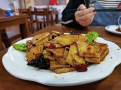 -三居鲁味坊黄焖鸡(山大路店)