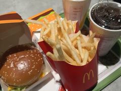 -麦当劳(滨河路DT店)