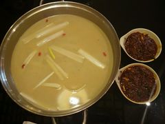 -英子补身汤(海兰路店)