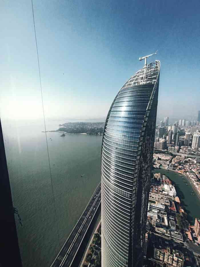 世茂云上厦门观光厅-"在双子塔之巅海天漫步,俯览厦门,你值得拥.