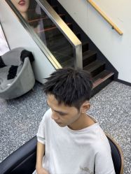 -藤野造型专业烫染接发