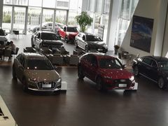 -上海冠松华奥奥迪4S店(张江店)