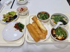 -碧中海汤泉汗蒸酒店