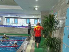 -小蓝鲸游泳培训基地(石景山店)