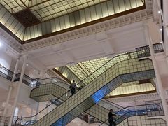 -乐蓬马歇百货公司(Rive Gauche)