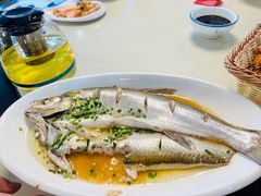 -七的湖·晚芳亭·阳澄湖农家菜·大闸蟹(莲花岛店)