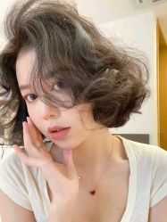 -AYO SALON