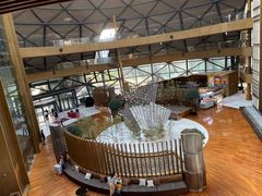 -上海滴水湖皇冠假日酒店
