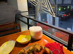 -BHC炸鸡(明洞总店)