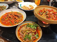 -川流不息·地道川菜·小龙虾(新松江路店)