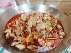 -昱龙大盆牛蛙馆(三兴街总店)