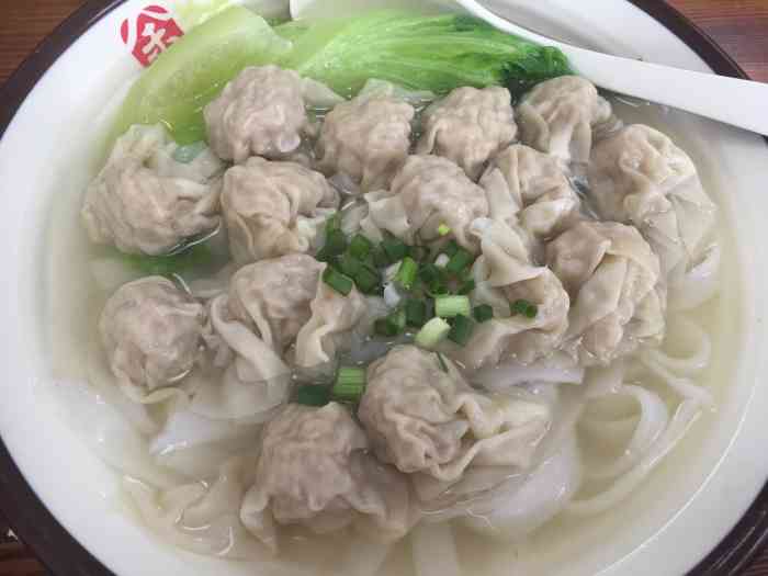 余不纪云吞当家(星城店)-"环境一般般,服务不到位,出了饭菜都不拿筷.