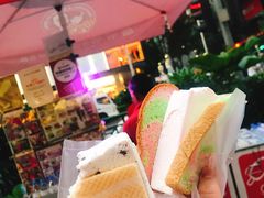 -詹爷爷乌节路街头冰淇淋