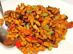 萝卜干炒腊肉-毛家饭店·融合新湘菜·主题宴(齐鲁软件园店)