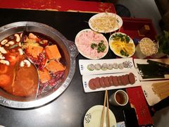 -大龙辣火锅·龙虾·烧烤(湖滨新天地店)