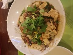 -海口骑楼小吃街