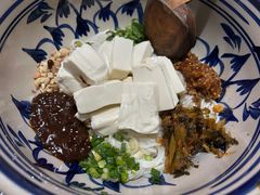 -蜗牛小馆醉乡民谣云南菜(惠新西里店)