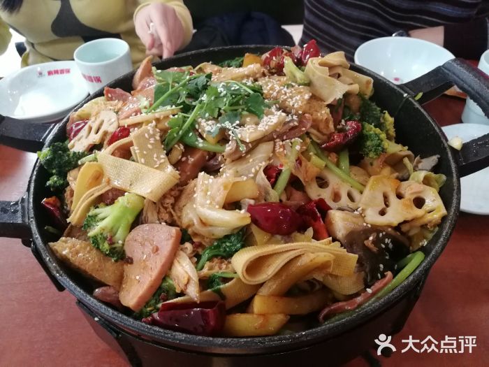 银鼎轩麻辣香锅(丹尼斯2天地店)图片