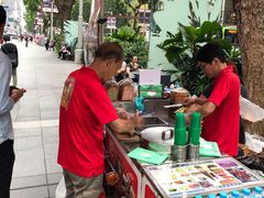 -詹爷爷乌节路街头冰淇淋