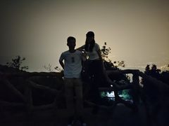 -鬼笑石后山停车场