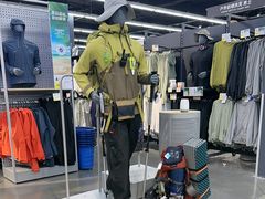 -迪卡侬(大英山店)