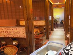 -东巴婆婆云南鱼豆花火锅(大东门店)