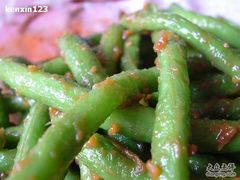 豆板酱捞豆角-荷香居(洞企石路店)