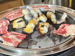 -围炉肉舍•炭烤活鳗•丹东海鲜烤肉(步行街店)