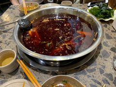 -肖肖酸萝卜鱼火锅(总店)