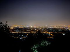 -鬼笑石后山停车场