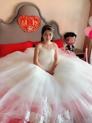 -艾米丽婚纱礼服