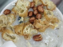 艇仔粥-穗银肠粉店(东川路店)