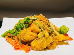 -鲜入唯煮·港式海鲜牛肉火锅(金宝街店)