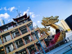 -黄浦江游览十六铺3号码头网红自助餐